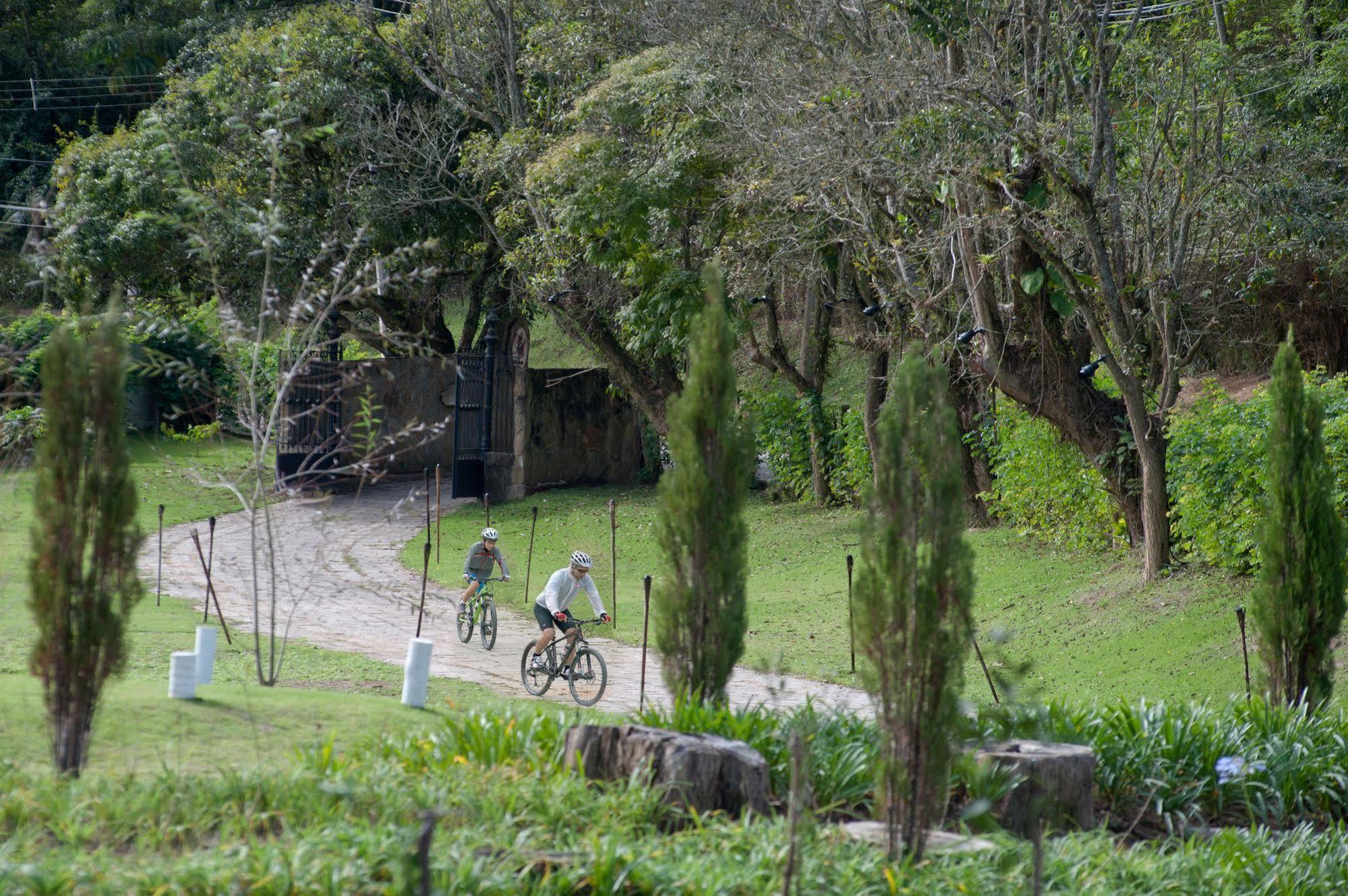 Pousada Les Roches Itaipava Exterior photo